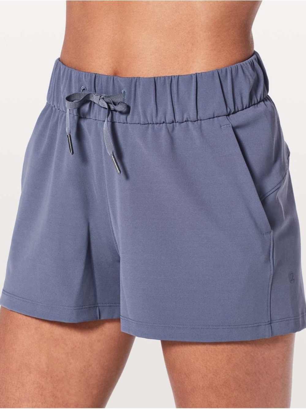 Lululemon On The Fly Shorts 2.5” Size 8 NWT Moody Blues